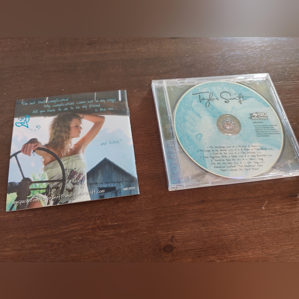 Taylor Swift Debut Self Titled CD 2006. Excellent Condition. - Picture 5 of 6